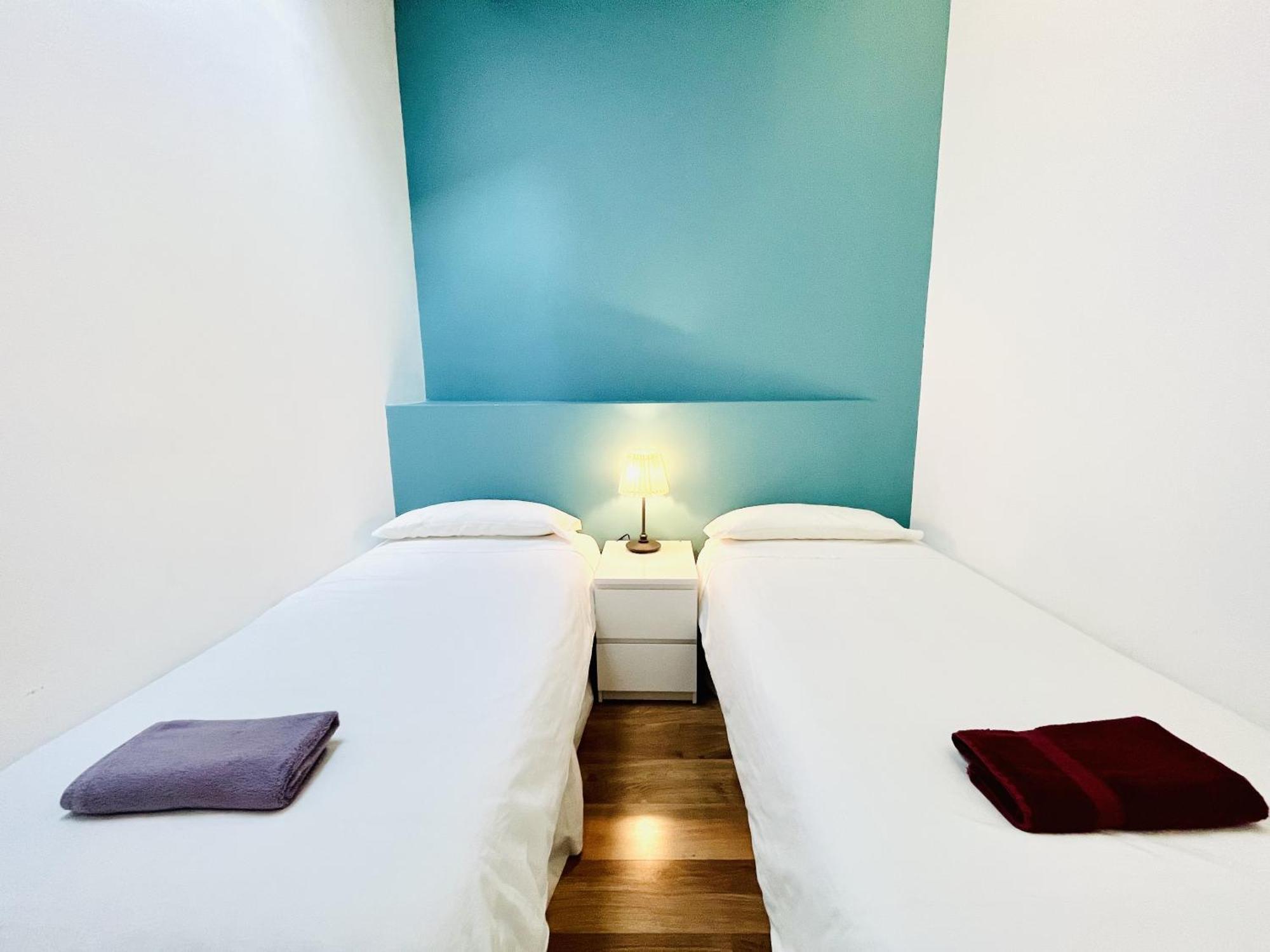 Dplace To Be - Amazing Apartments In Historic Center มาดริด ห้อง รูปภาพ